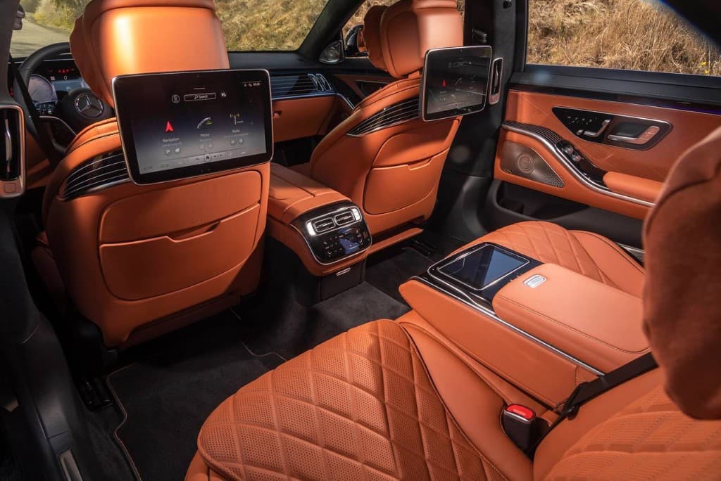 Vantage Lane chauffeur Mercedes-Benz S-Class interior leather seats