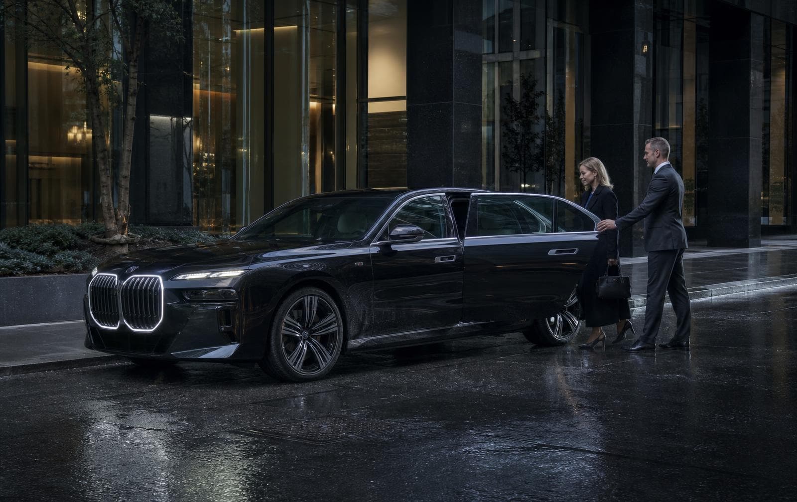 BMW 7 Series chauffeur — corporate travel and events